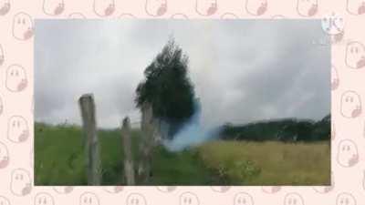 O titulo teve os tímpano explodidos.