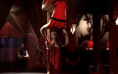 Jessica Biel putting on a show !