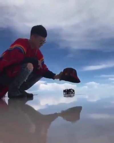 The giant and the people