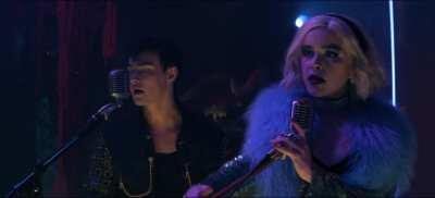 Kiki Sings Sweet Child o' Mine - (Crop Top Belly)