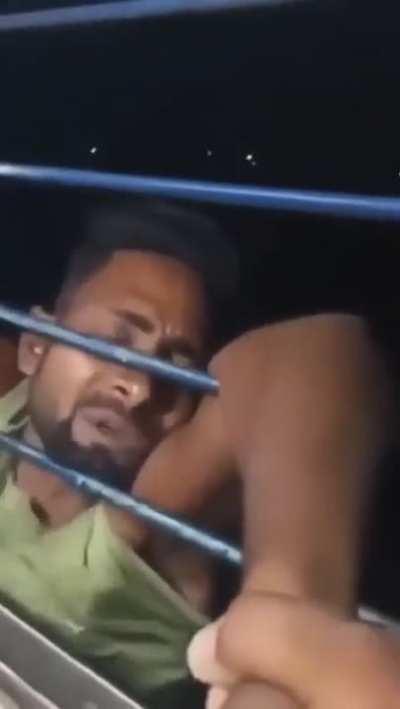 failed to  steal a phone through window and escape.