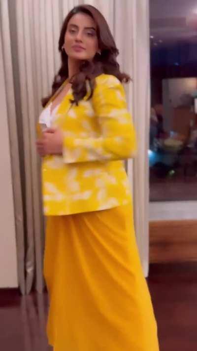 Akshara Singh 💛😘