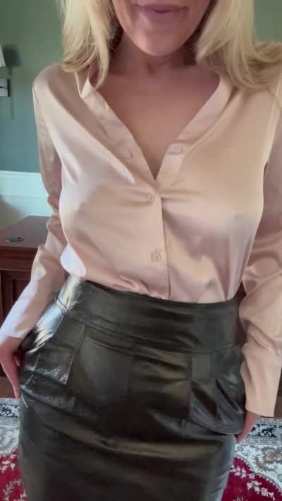 Let me just adjust this skirt...