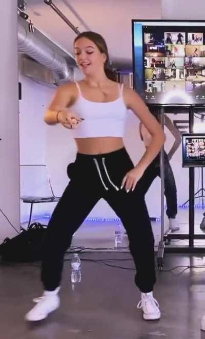 Jayden Bartels dancing