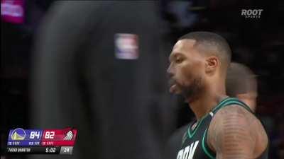 [Highlight] Dame hits Klay with the step-back three