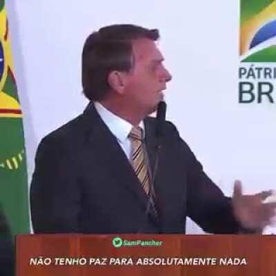 Fraquejou... Bolsonaro diz que a vida dele na presidência é uma desgraça.