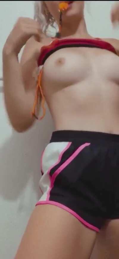 18 year old lifeguard 💕