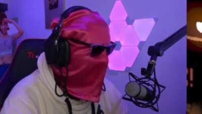 Deja comerme los fideos piola