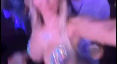 perfect outfit for those huge titties