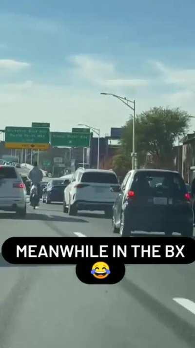 Electronic unicycle cutting cars in the expressway