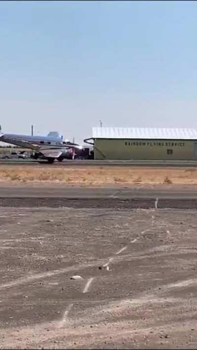 Twin engine lockhead crashes my local airport. MUNI