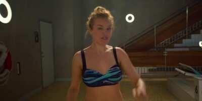 [Bush] Ida Engvoll in 'Love & Anarchy' AKA 'Kärlek & Anarki' (TV Series 2020– ) [S01E05/06]