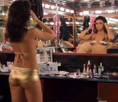 Emmanuelle Chriqui and her tight booty