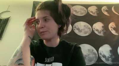 model: qwWrsNuGxPIgoBU. DM to BUY Folders