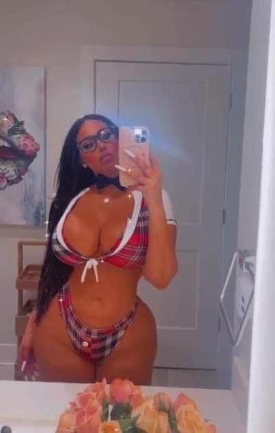 Anel Peralta is her name, Masturbating to her is my game