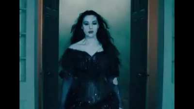 Delores LaFerve (Monica Bellucci) - Beetlejuice Beetlejuice