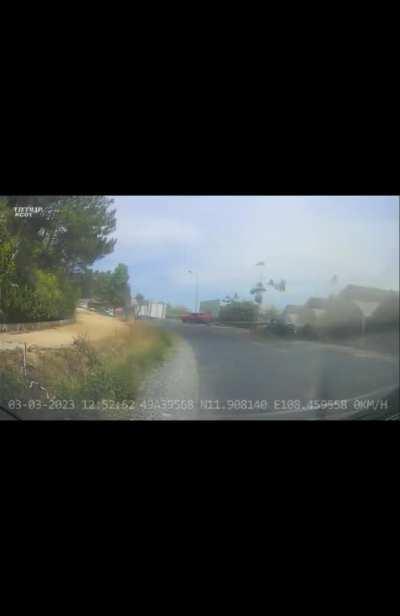 These 2 bikers just used all theirs luck in this year.