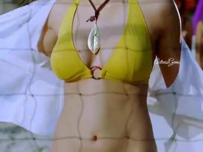 Anushka bhabhi ke kaatil figure.