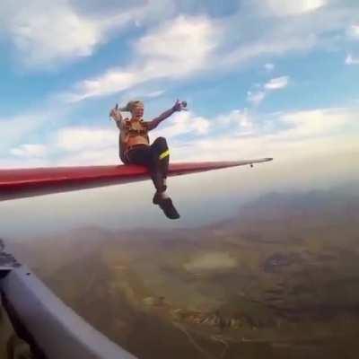 Somebody Catch Her!!!!!!!!!!!