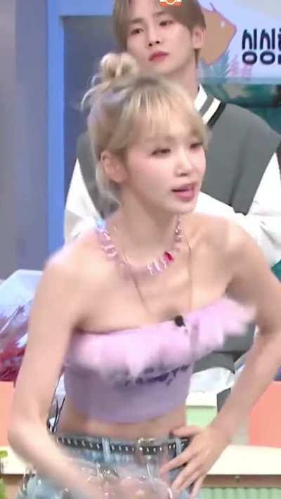 Chaewon - EASY by LE SSERAFIM 