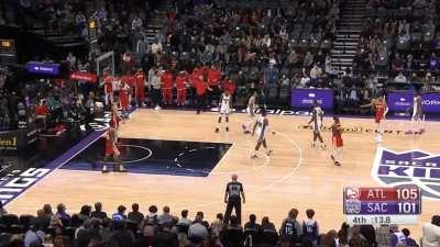 [Highlight] Buddy Hield misses everything on the three down 4 with 15 seconds left