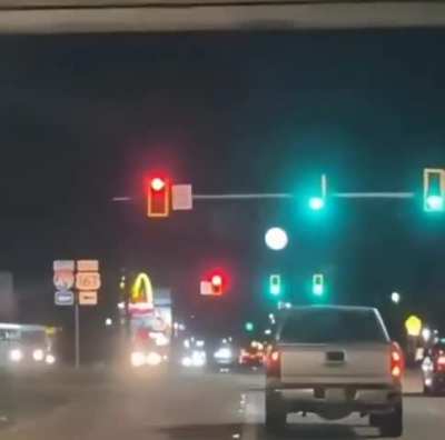 Look how beautiful the moon is tonight