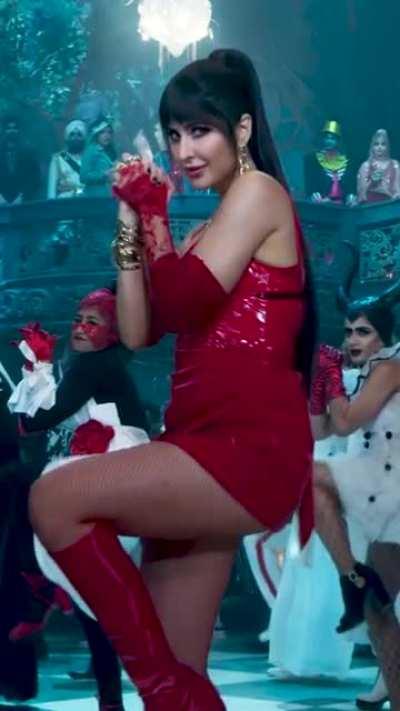 Katrina's moves in 4K