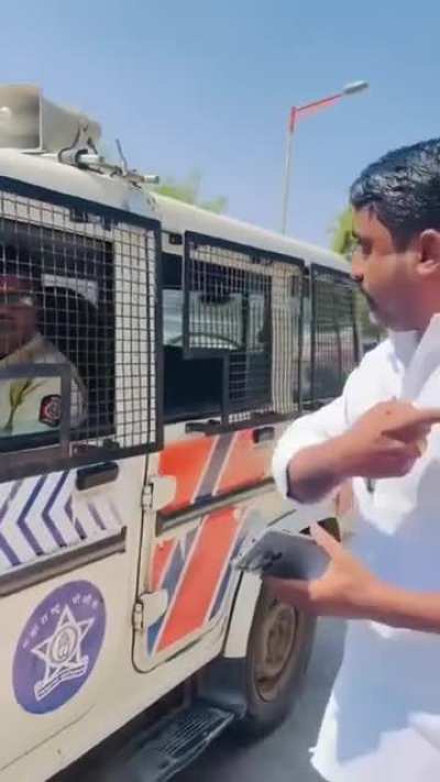 शिका आणि संघटित व्हा!