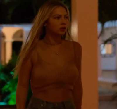 Madelyn Cline as Sarah Cameron