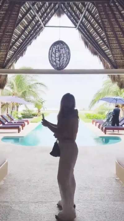 White pants. | ig | 6-25-25