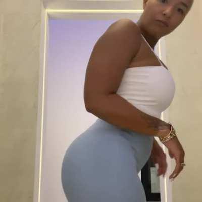 Her shit is different 🍑