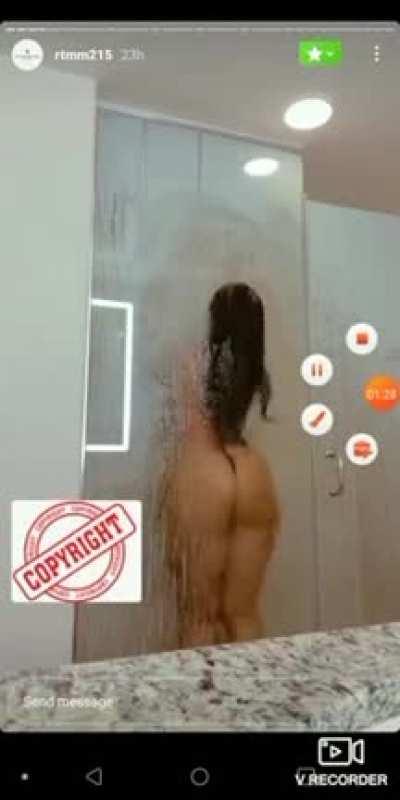 When she closed the door it was over😳