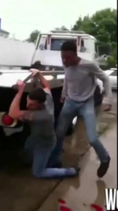 Both legs snap mid fight