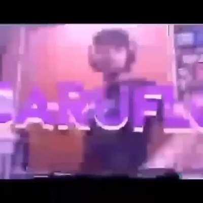 Caruflo *baila*