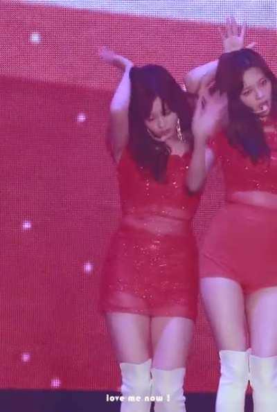Mina & Jeongyeon🔥