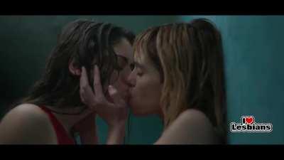 Alba Planas & Carmen Daza (Express - s01e01)