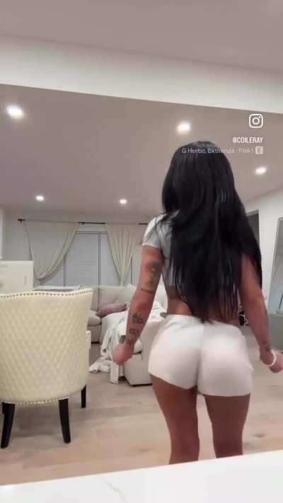 Coi leray showing off her lil fat butt