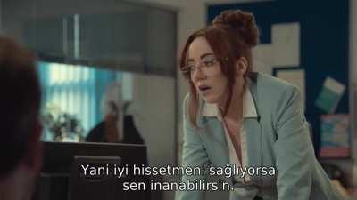 Ricky Gervais'ın After Life Dizisinden Bir Sahne