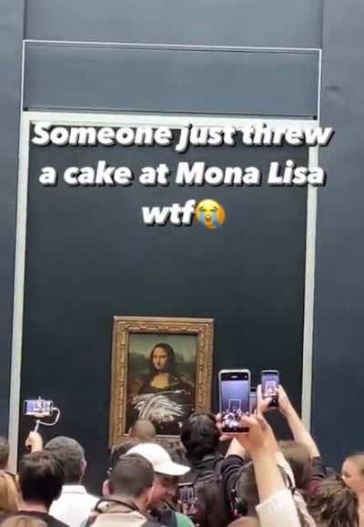 Guy dressed as old lady throws cake at Mona Lisa