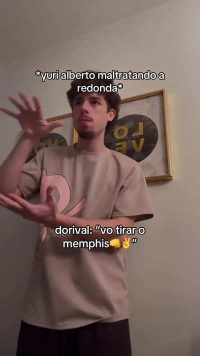 Alguém sabe se a gente tava vendo outro jogo que o Dorival? Yuri não dá mais pra ser titular, ponto.