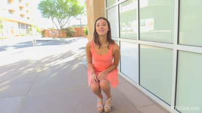 Beautiful babe sneaky pussy showing