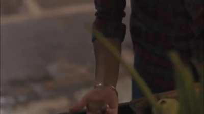 A heartwarming video amid the language debates. Being respectful is all it takes to live in namma uru!