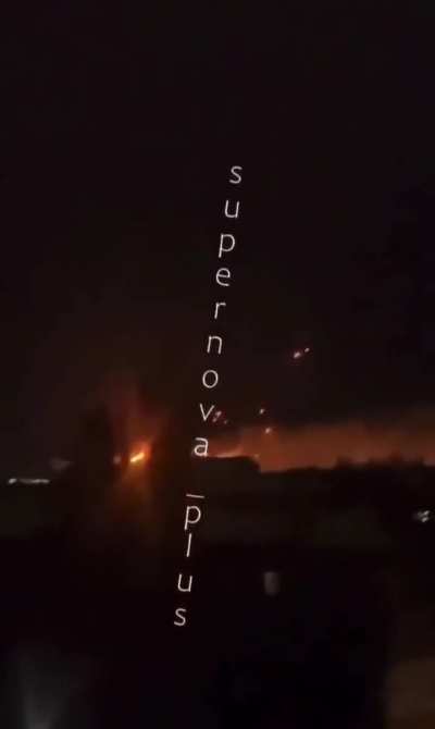 Civilians are recording the attack of Ukrainian UAVs on the ELOU-AVT-6, an electro-desalination unit, at the Ryazan refinery in Russia.
