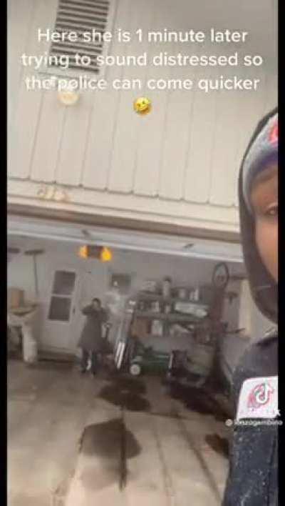 to fake cry on the phone to 911