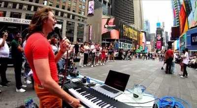 TikTok dancer are upset they can’t hear their own music during Marc Rebillet’s live performance