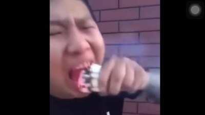 Yarasa çorbasından sonra keyif sigarası