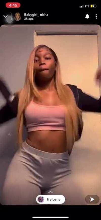 I got yall💪🏾 her snapchat story was poppin‼️🥴