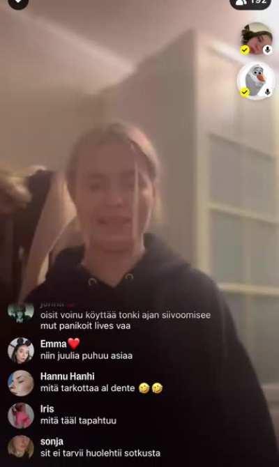 Alisa ihan hermona😂