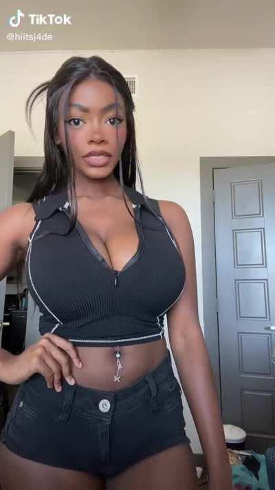 Idk how that even zips up