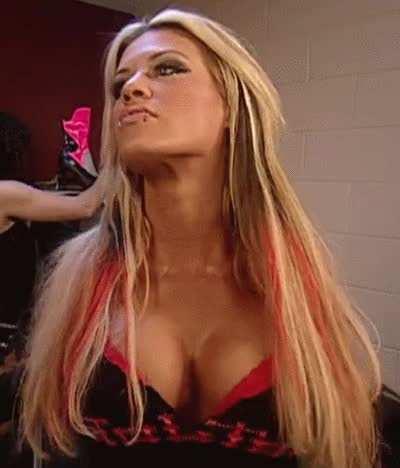 Ashley‘s nice tits